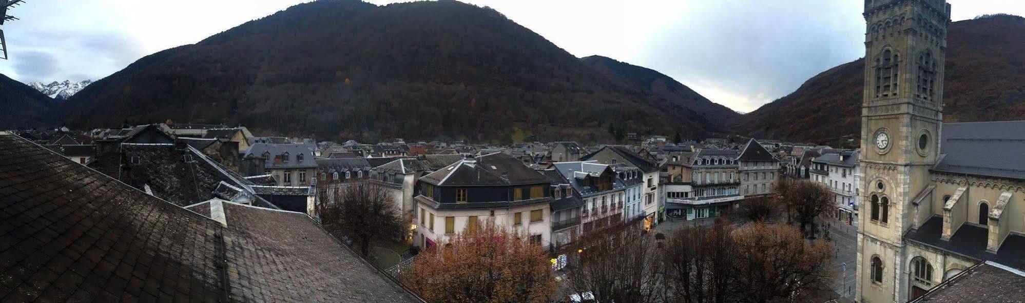 Hotel Le Bon Accueil Bagnères-de-Luchon Exterior foto